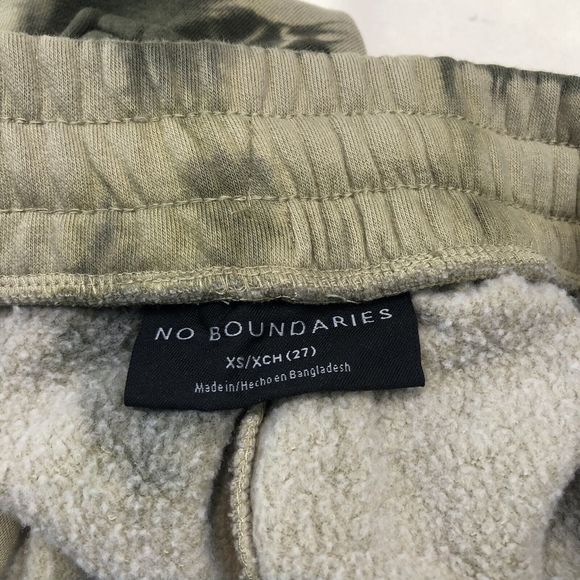 NEW WOMEN OUTFIT  No Boundaries Assorted Sizes - Picture 13 of 16